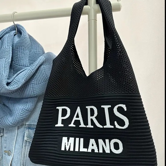 Handbags - Black Tote Bag